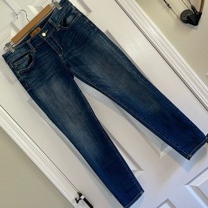 EUC Seven7 Jeans. Size 29.